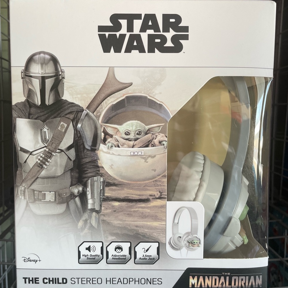NWOT. STAR WARS ‘The Child’ STEREO HEADPHONES